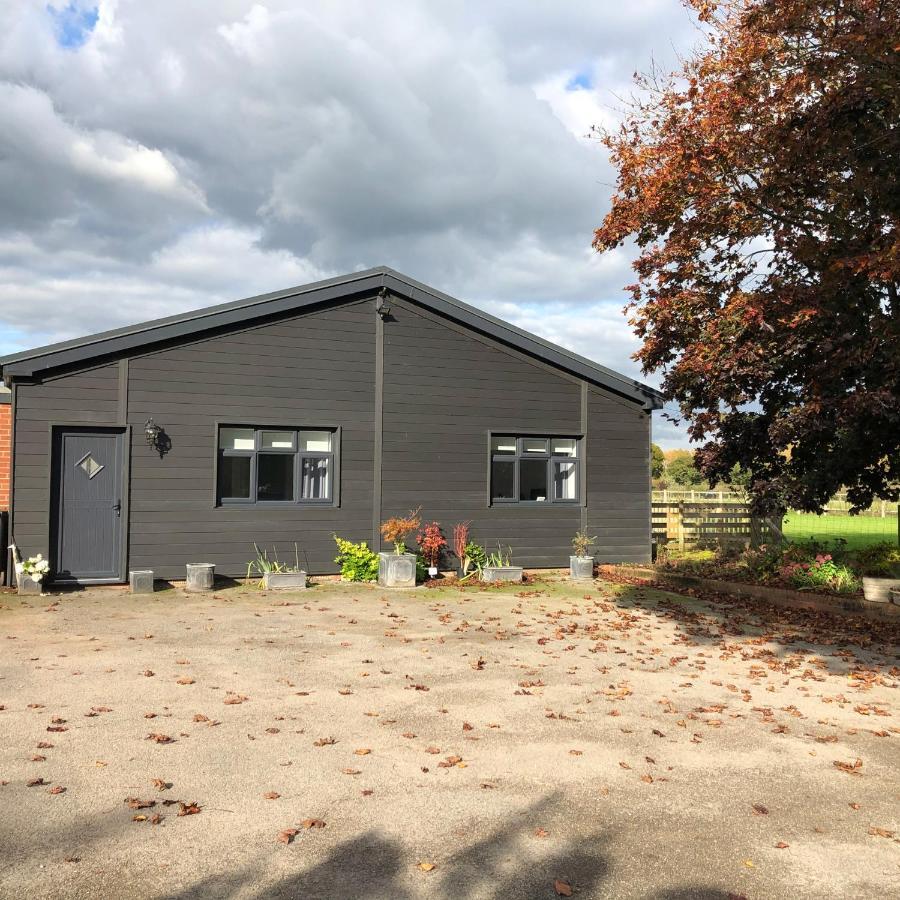 1 Barn Cottages Whitchurch  Exterior photo